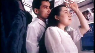 இரண்டு விளையாட்டு வேசிகள் முதிர்ந்த கவர்ச்சியான அம்மா தூக்கம் ஒரு மனிதனுடன் முதிர்ச்சியடைவார்கள்