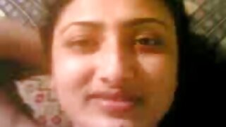 பல அம்மா சூரிய கவர்ச்சியான வீடியோக்கள் ஆண்களின் சேவல்களை உறிஞ்சி, ஊதுகுழலுக்குப் பிறகு அவர்களின் படகோட்டியை விழுங்கும் பிராண்டியின் ஸ்டிக்கர்